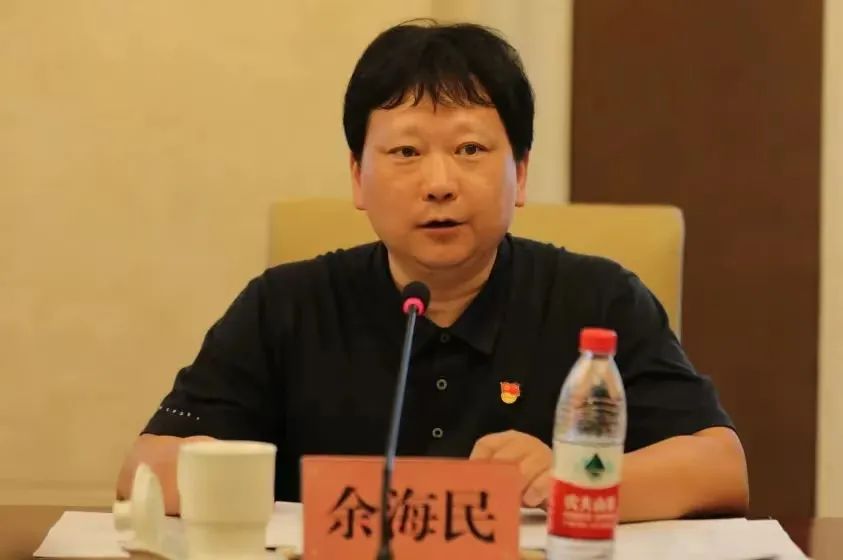 崇外商會聯(lián)合黨委書記、商會會長丁一參加崇外街道黨建協(xié)調(diào)委員會全體會議并代表成員單位進(jìn)行發(fā)言